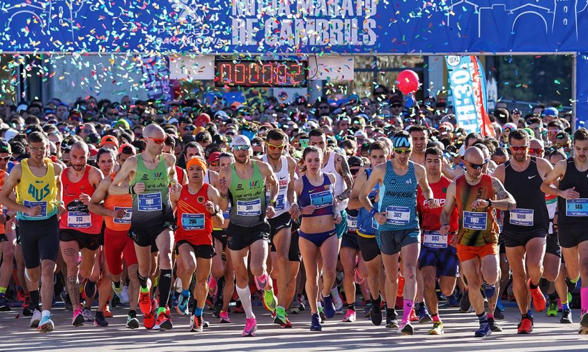 Imatge del moment de la sortida de la Mitja Marató en l'edició de 2020