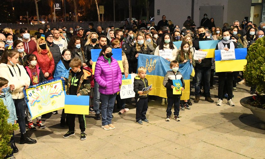 La concentració es va fer ahir a la tarda a la plaça de l'Ajuntament