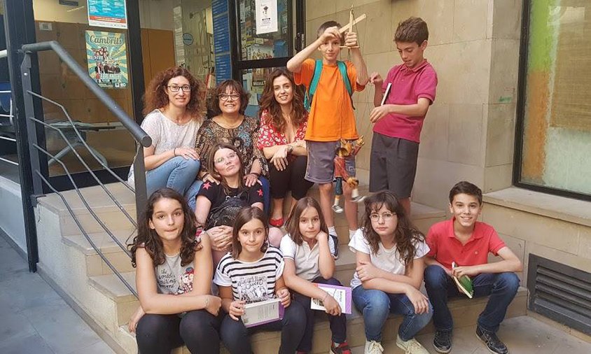 Trobada dels membres dels clubs de lectura infantil i juvenil amb l'escriptora Pilar Garriga, el passat divendres