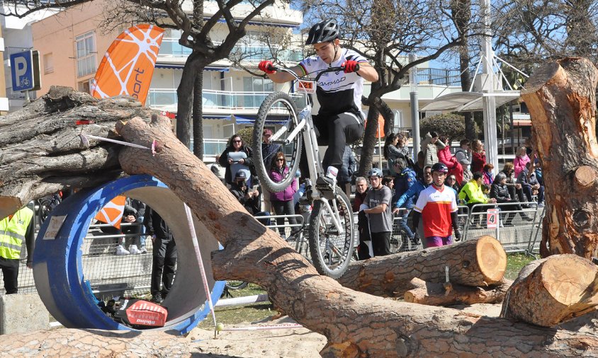 La platja del Regueral va acollir, ahir al matí, la segona prova de la Copa d'Espanya de trial en bicicleta