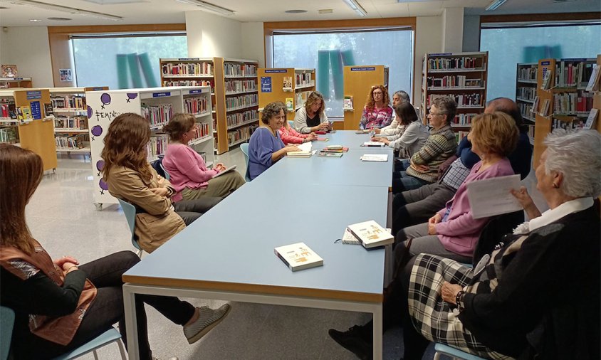 Trobada del Club de Lectura Adult de la Biblioteca, ahir a la tarda