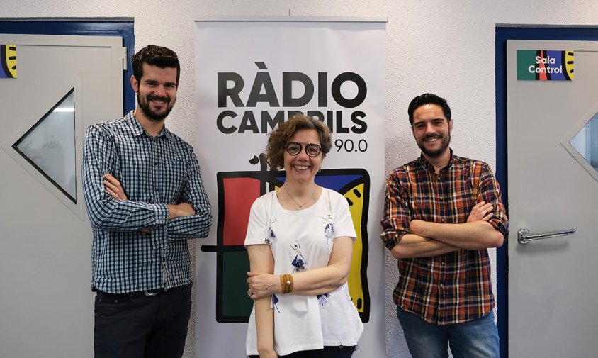 Els periodistes de Ràdio Cambrils; d'esquerra a dreta: Gerard Amigó, Marga Mallol i Adrià Muñoz