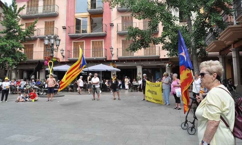 Imatge de la concentració de les Àvies i Avis per la Independència, ahir a la plaça de la Vila