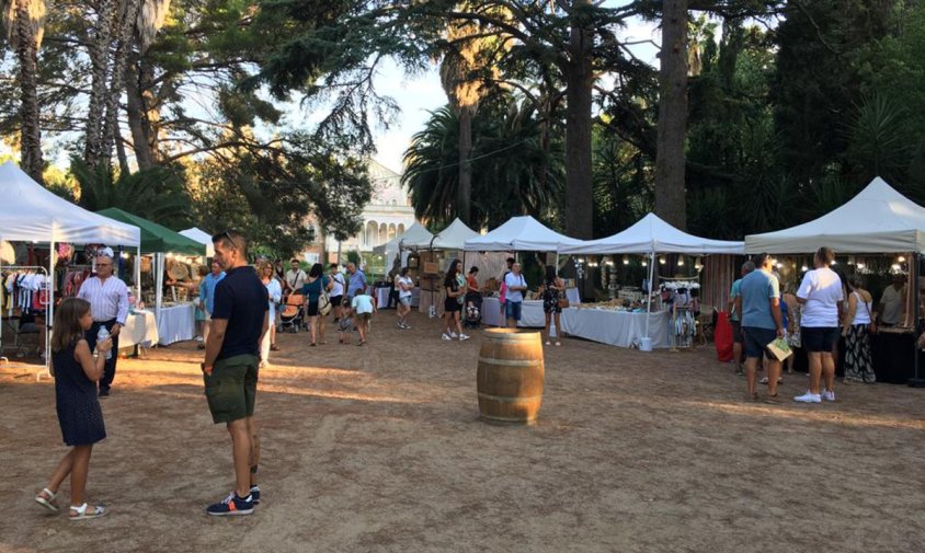 Algunes de les parades de la tercera edició del Samà Slow Market, el passat dissabte a la tarda