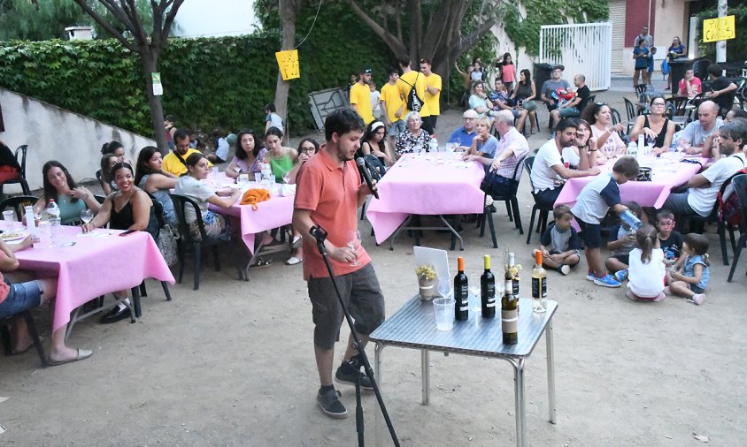 El tast de vi es va fer al pati de la Torre del Llimó