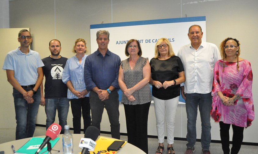 Roda de premsa a càrrec de tots els regidors d'ERC i de JxC, aquest matí