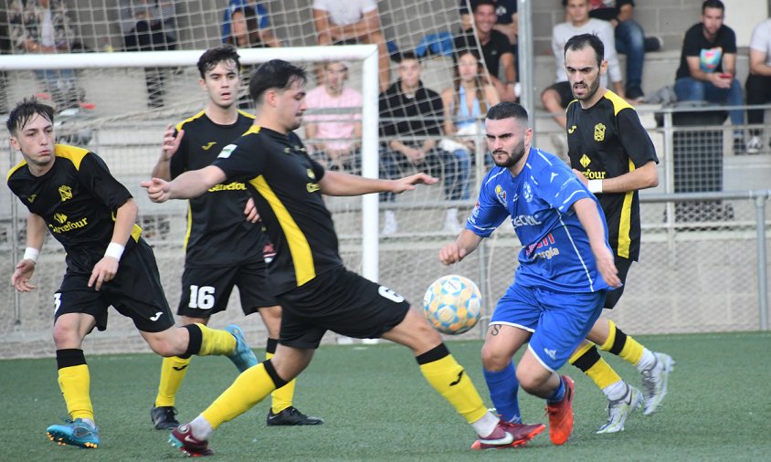 El Cambrils Unió va perdre davant el Prat B en el partit disputat aquest passat dissabte a latarda a l'estadi municipal