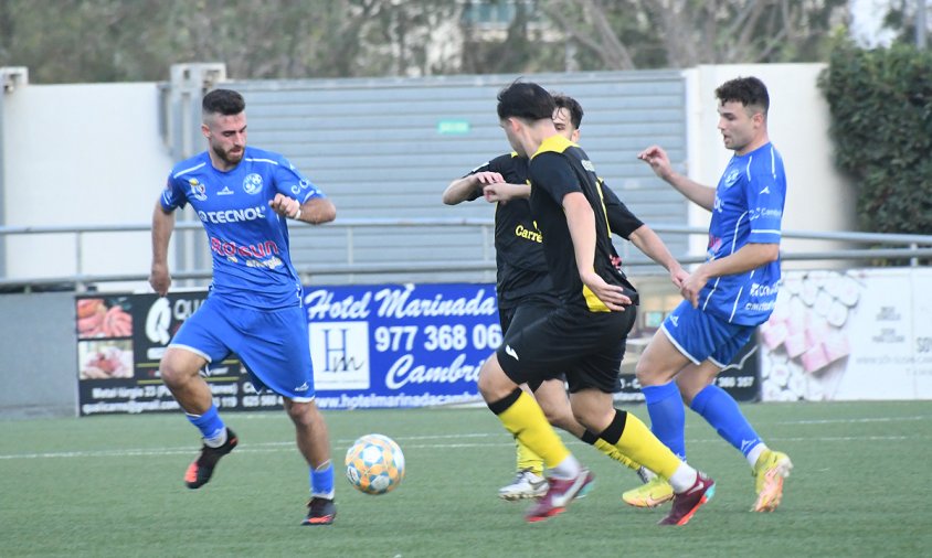 El Cambrils Unió, en un partit d'aquesta temporada