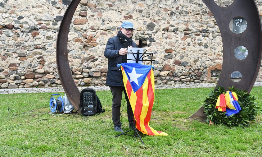 Jaume Borràs, en un moment de la seva intervenció a l'acte de commemoració del Setge, organitzat per l'ANC Cambrils, ahir al matí