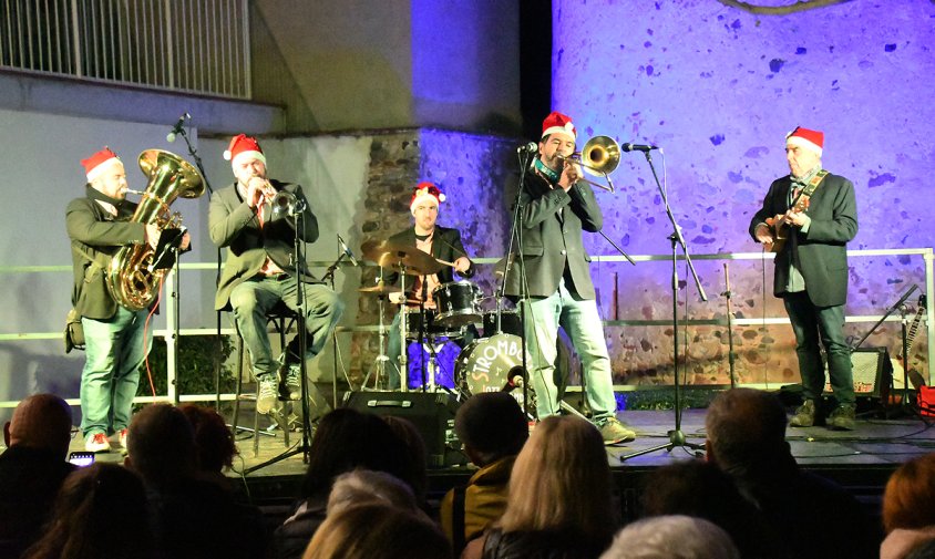 La Stromboli Jazz Band va posar el punt i final al cap de setmana dels Tallers Oberts