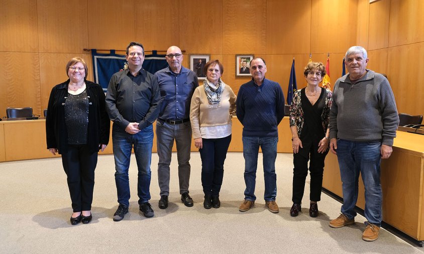 Foto de grup dels treballadors jubilats enguany juntament amb l'alcalde Oliver Klein