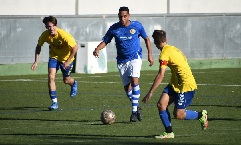 Imatge del partit de la primera volta de la lliga entre el FC Cambrils i el Vila-seca, el passat octubre