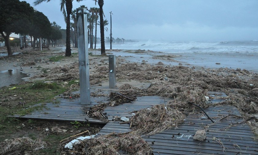 Aspecte que presentava el passeig litoral de Ponent al seu pas del Glòria, el gener de 2020