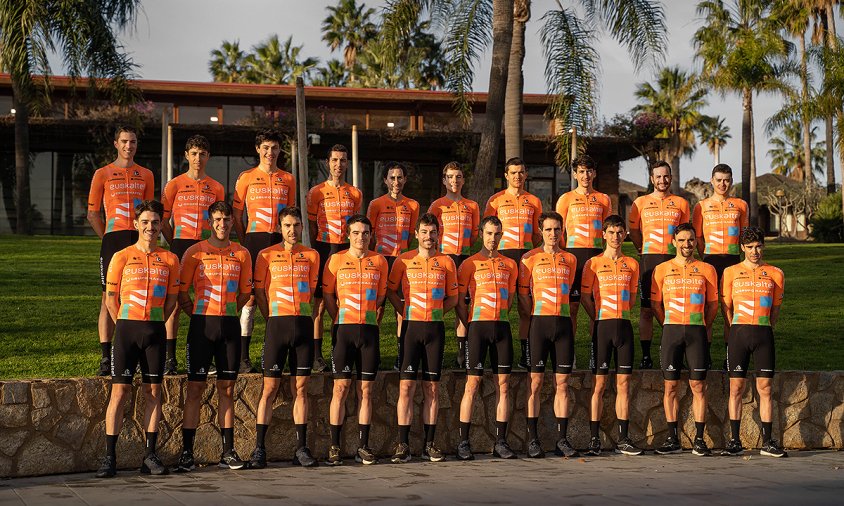 Foto d'equip de l'Euskaltel Euskadi Team