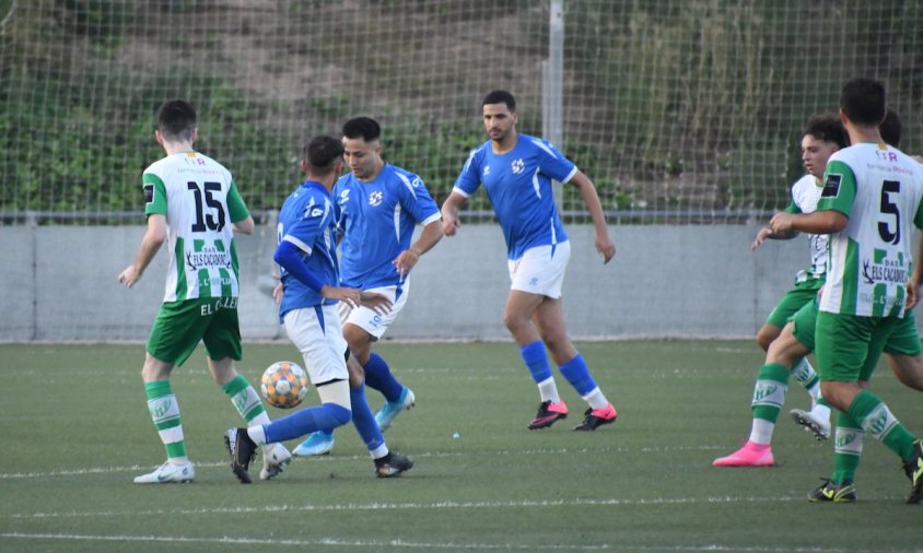 Partit de la primera volta entre el Cambrils Unió i l'Espluga de Francolí disputat el passat octubre