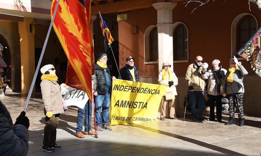 Concentració de les Àvies i Avis per la Independència, ahir, a la plaça de la Vila