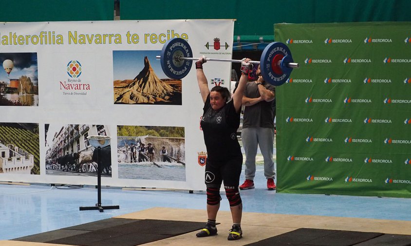 La cambrilenca Encarna García competint al Campionat d'Espanya màster que va tenir lloc a Navarra.