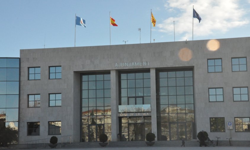 Façana de l'Ajuntament de Cambrils