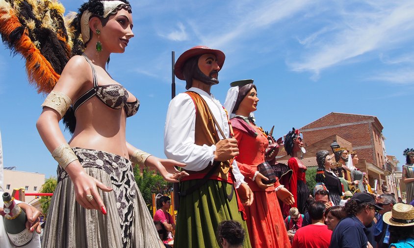 l'Ermengol i la Magdalena, entre els gegants participants a la Trobada Gegantera de Masllorenç