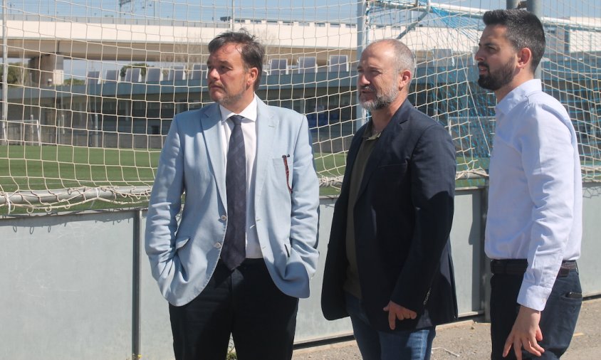 Víctor Francos, Alfredo Clua i Miguel Àngel Díaz visitant les instal·lacions esportives de Cambrils