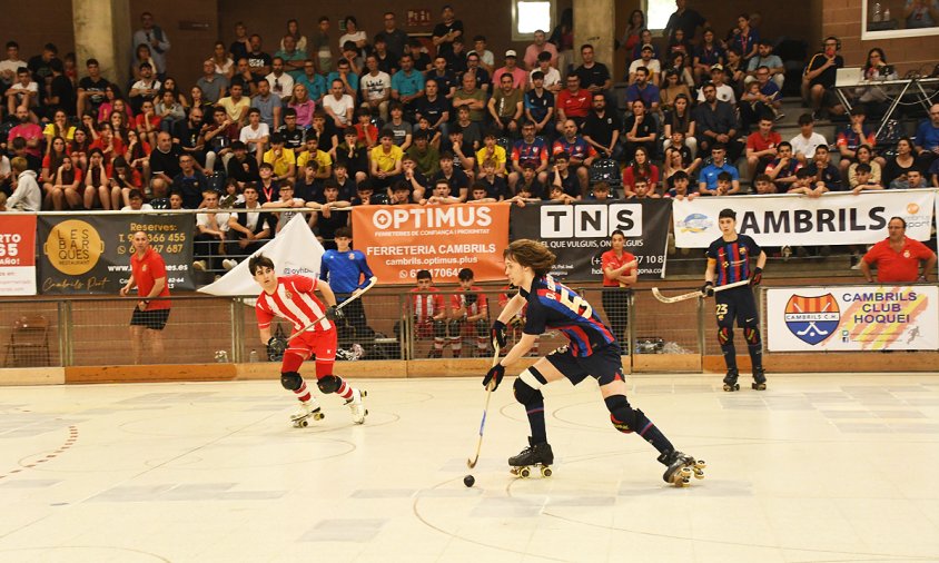 El Palau Municipal d'Esports es va omplir de gom a gom per a presenciar les quatre finals del Campionat de Catalunya d'hoquei patins