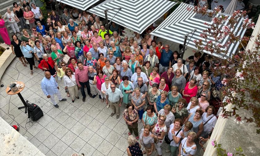 Més de 200 persones es van reunir al dinar de comiat de les activitats esportives per a la gent gran