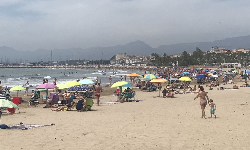 Platja del Regueral força plena, el passat dissabte 10 de juny