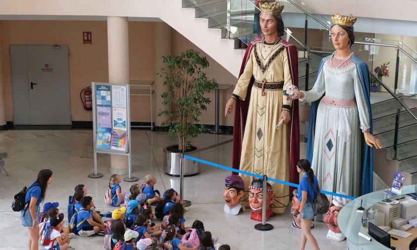 La visita s’emmarca en un projecte sobre la Festa Major que ha implantat enguany el centre educatiu