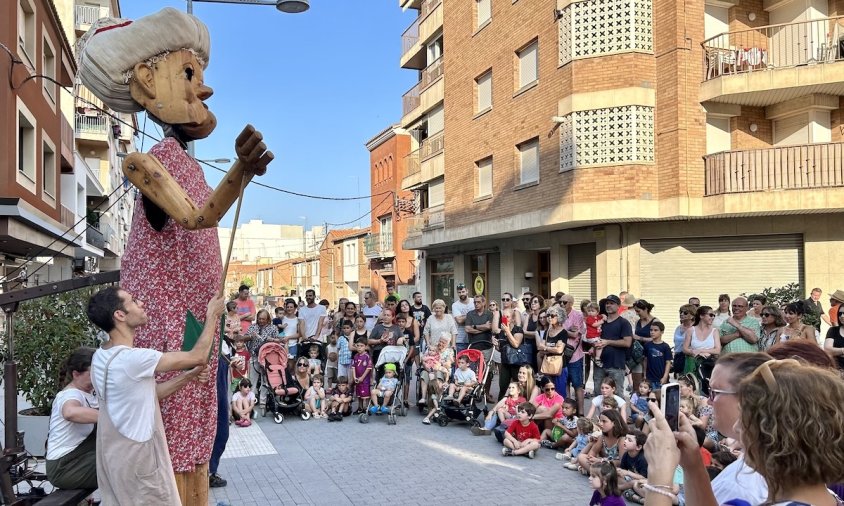 L'àvia Tomasa, la Xatarrina va actuar a la Rambla de Jaume I