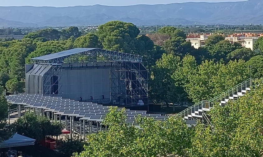 Tot preparat al Parc del Pinaret per al Festival Internacional de Música de Cambrils