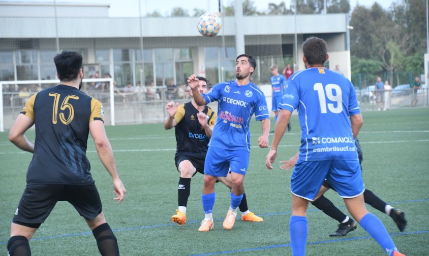 Imatge del partit de pretemporada entre el Cambrils Unió i La Canonja