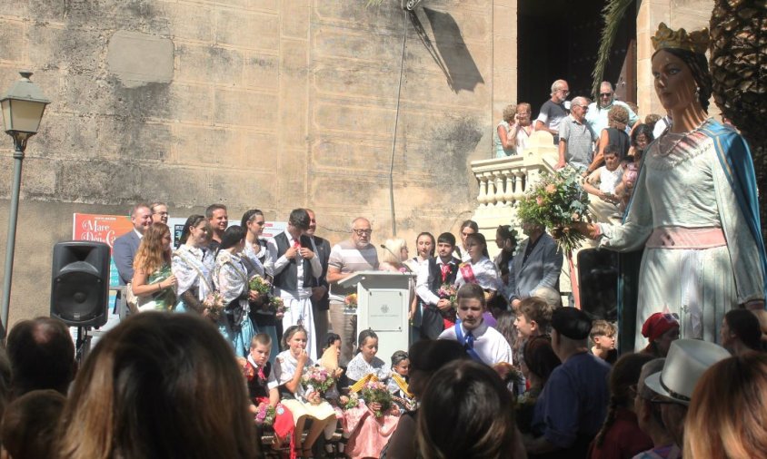 El seguici es va tancar al pati de l'Ermita de la Mare de Déu del Camí