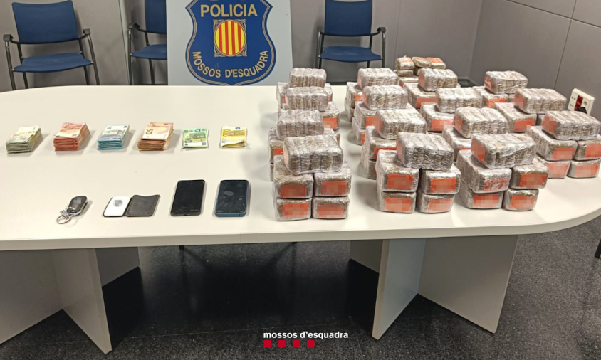 Imatge del material incautat pels Mossos d'Esquadra