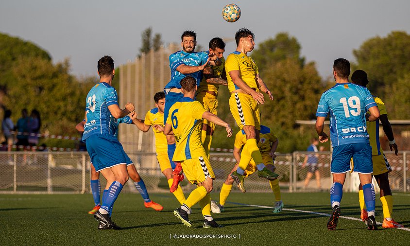 El Cambrils Unió es va imposar al Vila-seca en el partit disputat aquest passat dissabte a l'estadi municipal