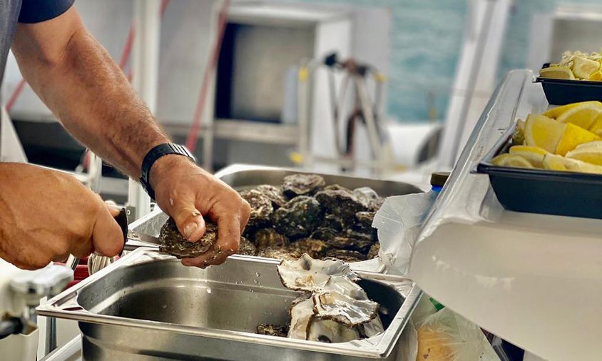 En una de les sortides es podrà marinar ostres i cava