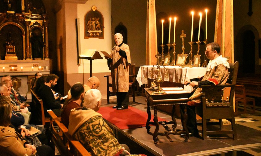 Un moment de la recreació de la Signatura de la Concòrdia, ahir, a la parròquia de Sant Pere, a Montbrió