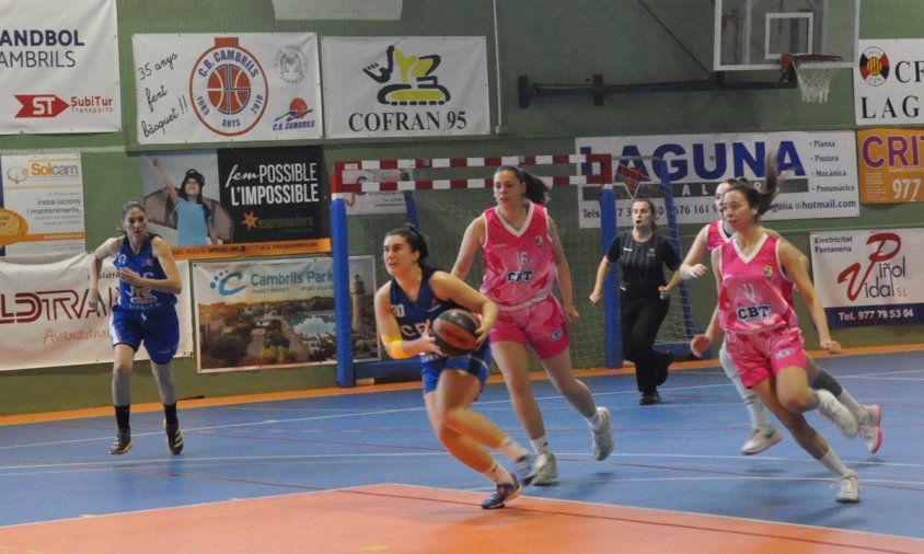 Imatge d'un partit de la passada temporada del CB Cambrils femení