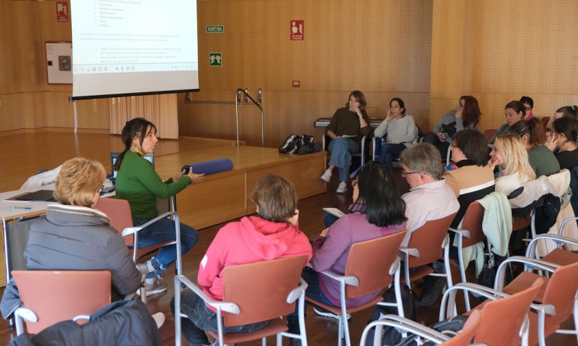 Aquests cursos s’organitzen per donar suport a les persones cuidadores i fomentar l’autonomia personal