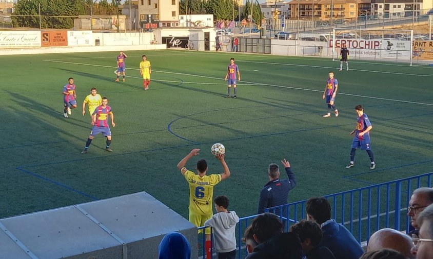 El partit es va disputar al camp del Camarles CF