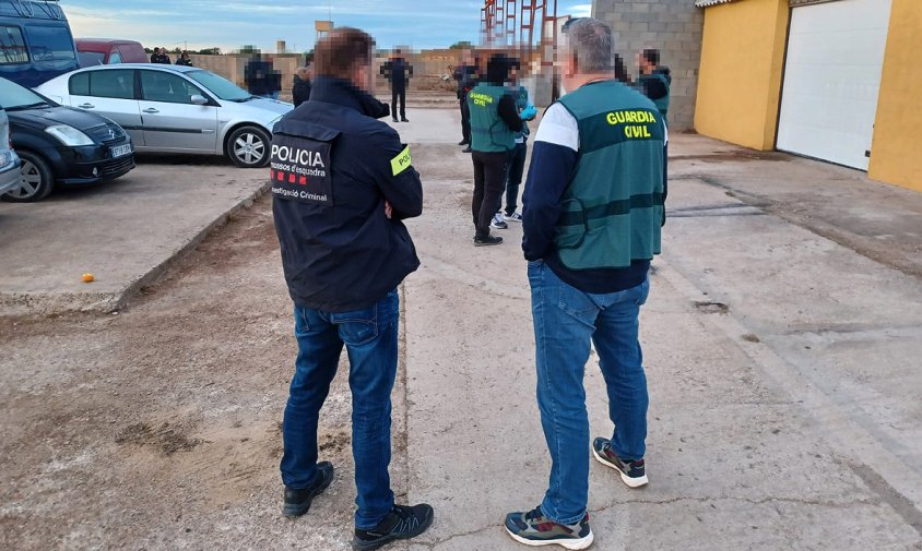 La operació policial es va fer conjuntament, entre Mossos d'Esquadra i Guàrdia Civil