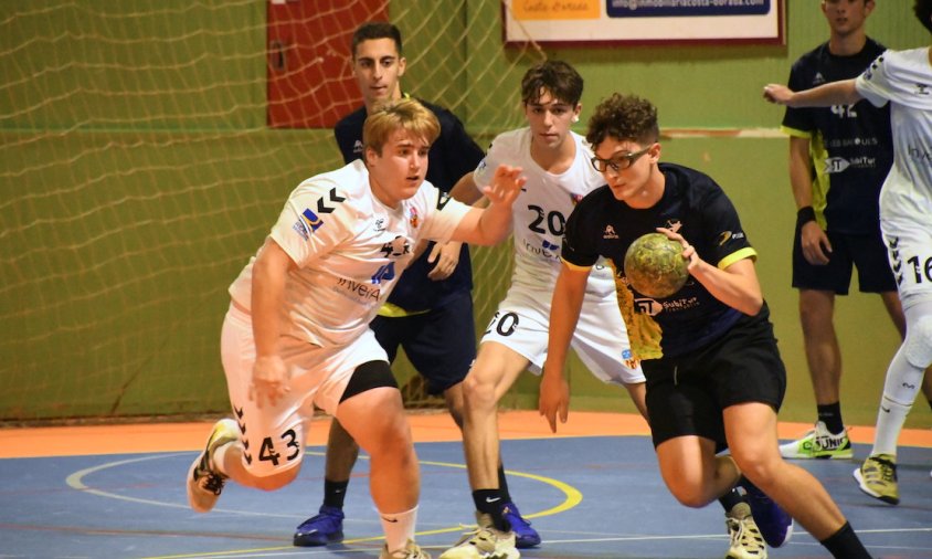 Imatge del partit d'anada entre el CH Cambrils i la Salle Montcada