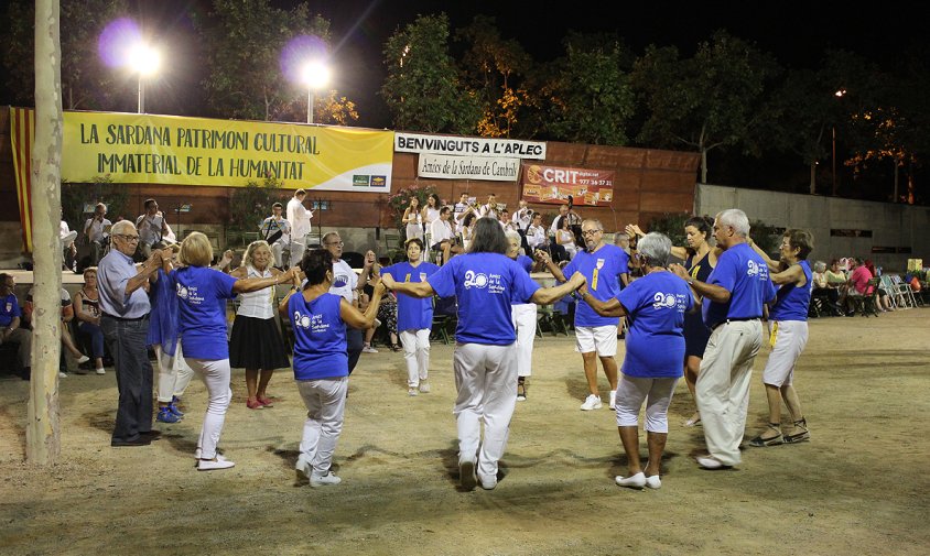 Uns 350 balladors van reunir-se al 38è Aplec de la Sardana de Cambrils, dissabte passat a la nit