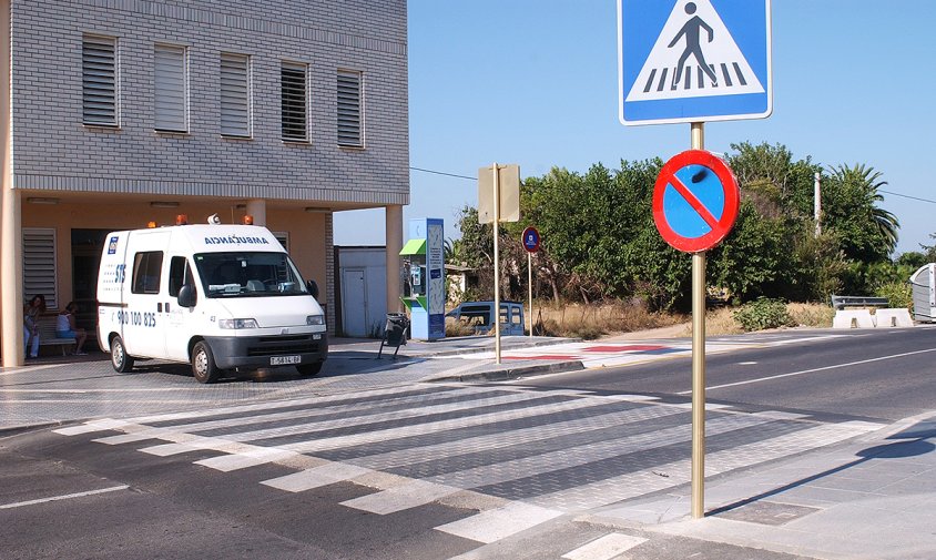 Aspecte del CAP, també conegut com l'ambulatori, abans de la conversió en hospital lleuger, l'estiu de 2003