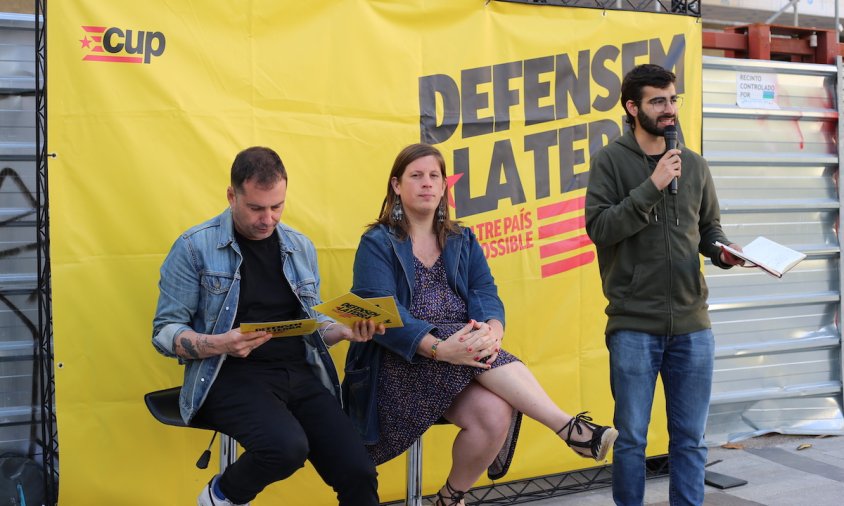 Redón, Caño i Cabrera durant el míting que van fer després d'atendre els mitjans