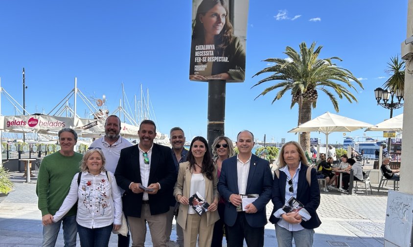 Jordi Turull i Mònica Sales amb els regidors de l'Ajuntament de Cambrils i membres de l'executiva local de Junts per Cambrils