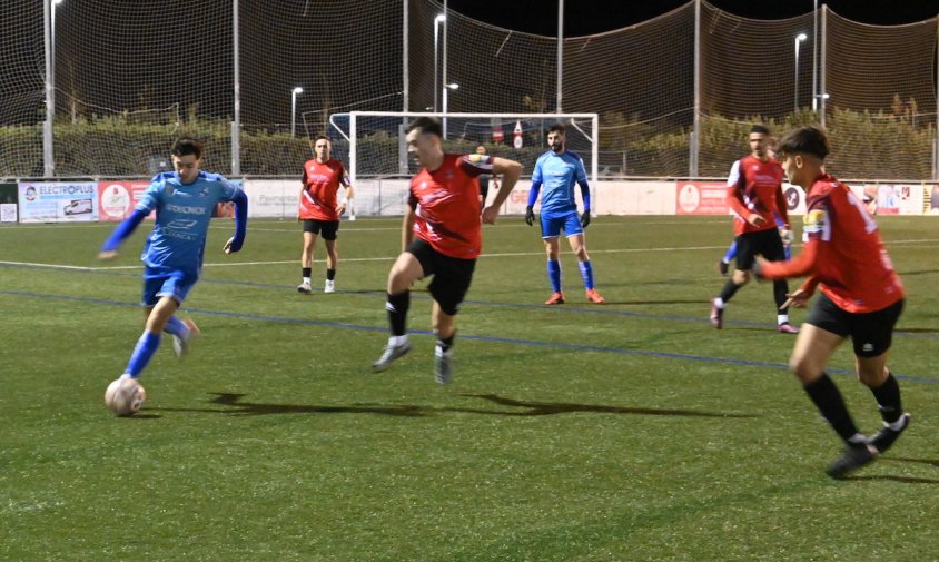 Imatge del partit de la primera volta entre el Cambrils Unió i el Cubelles, disputat el passat mes de desembre