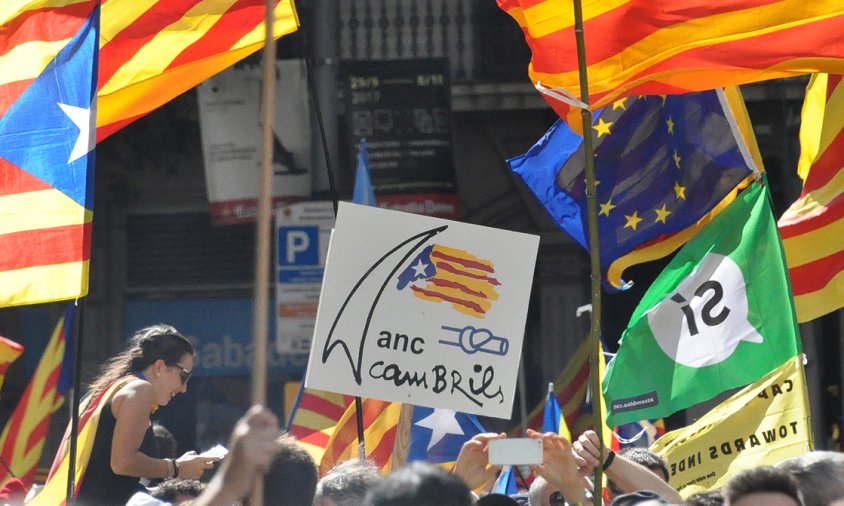 Cartell de l'ANC de  Cambrils a la manifestació de la Diada de l'any passat, a Barcelona