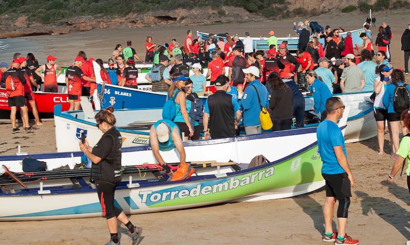 Moment de la sortida des de la Platja del Ciment d'Alcanar