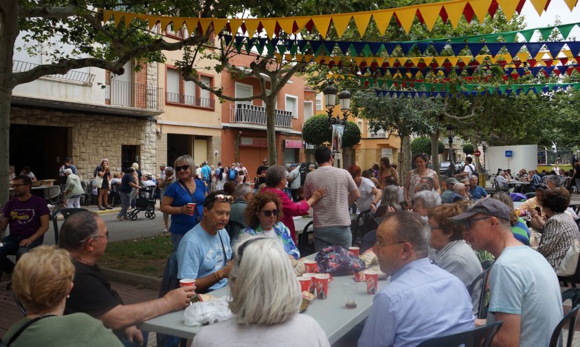 Un moment del vermut del barri, el passat dissabte al migdia