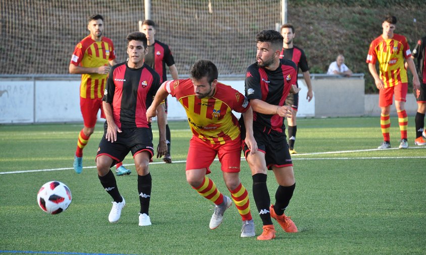 Imatge d'un partit de lliga del Reus B Cambrils aquesta temporada